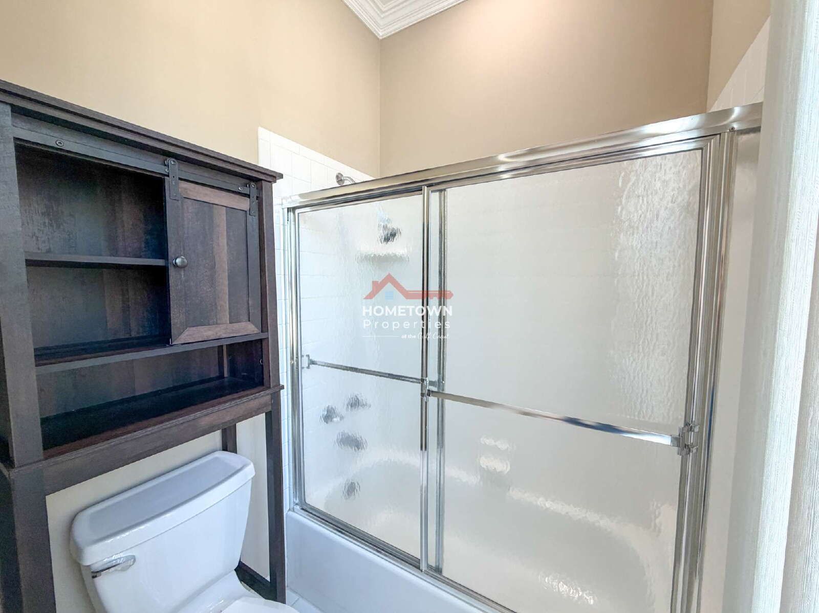 Charming Gulf Breeze Oasis: 3-Bedroom Retreat with Pool property image