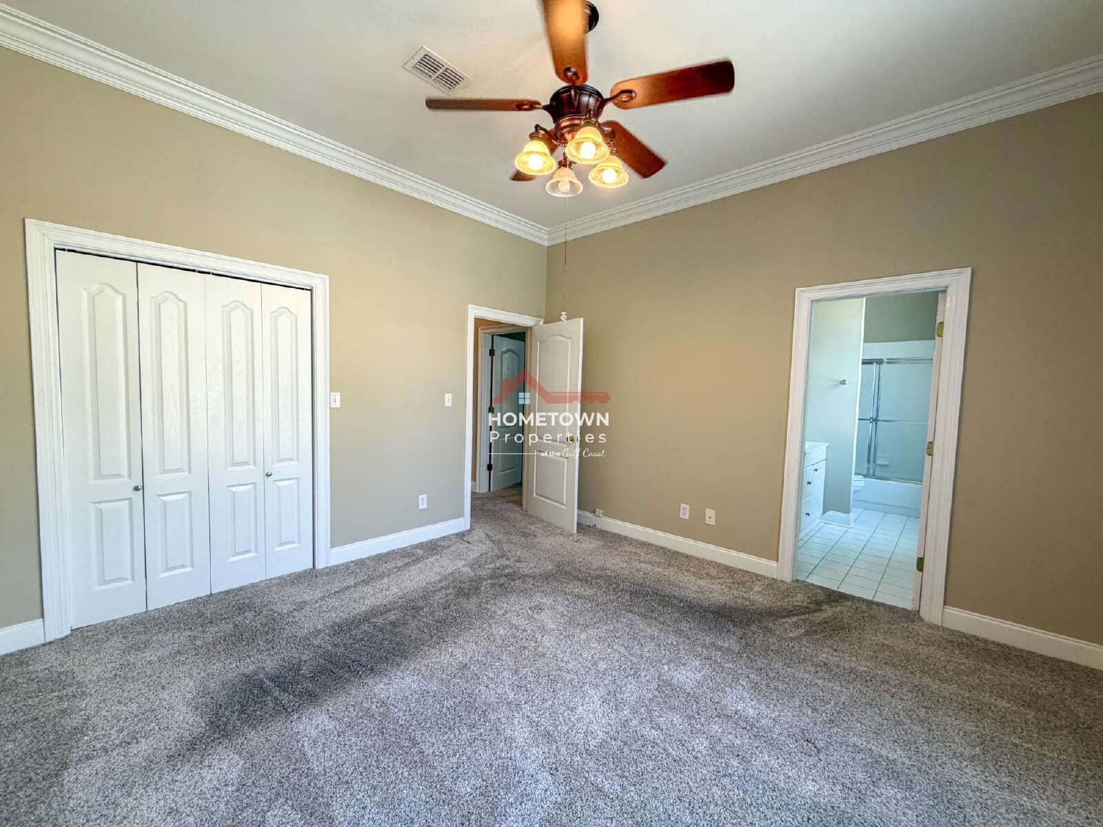 Charming Gulf Breeze Oasis: 3-Bedroom Retreat with Pool property image