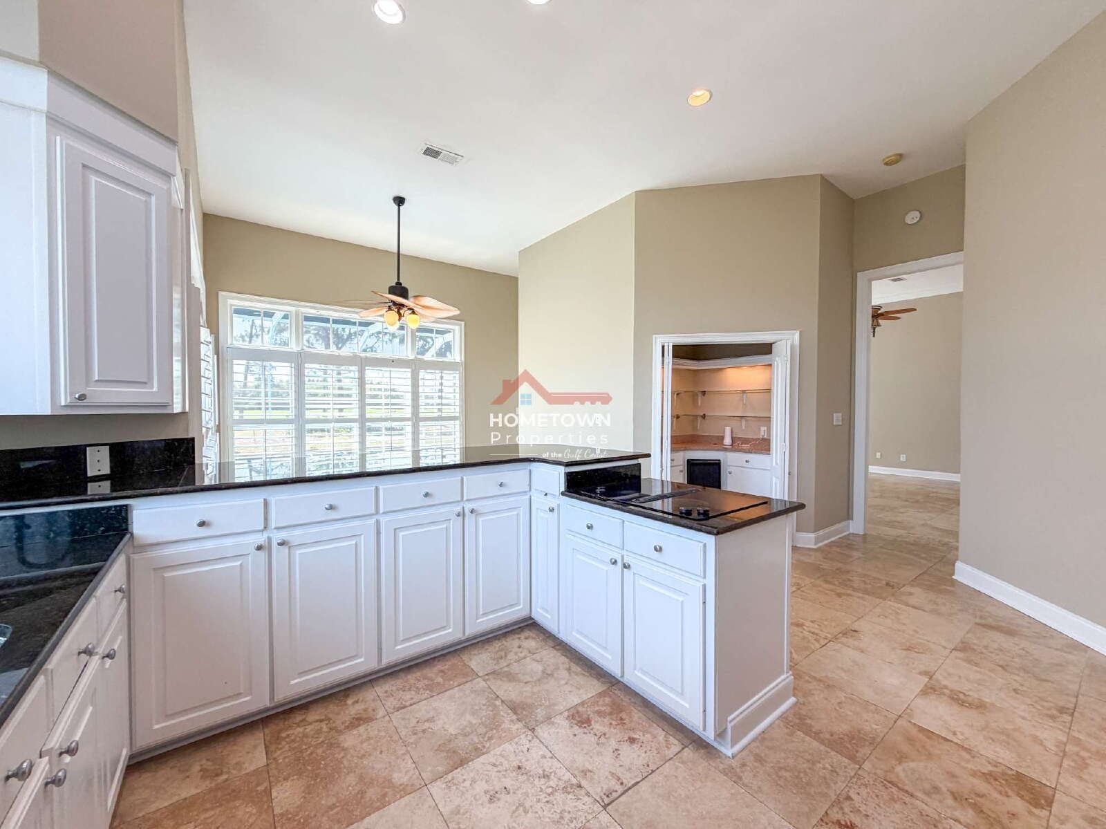 Charming Gulf Breeze Oasis: 3-Bedroom Retreat with Pool property image