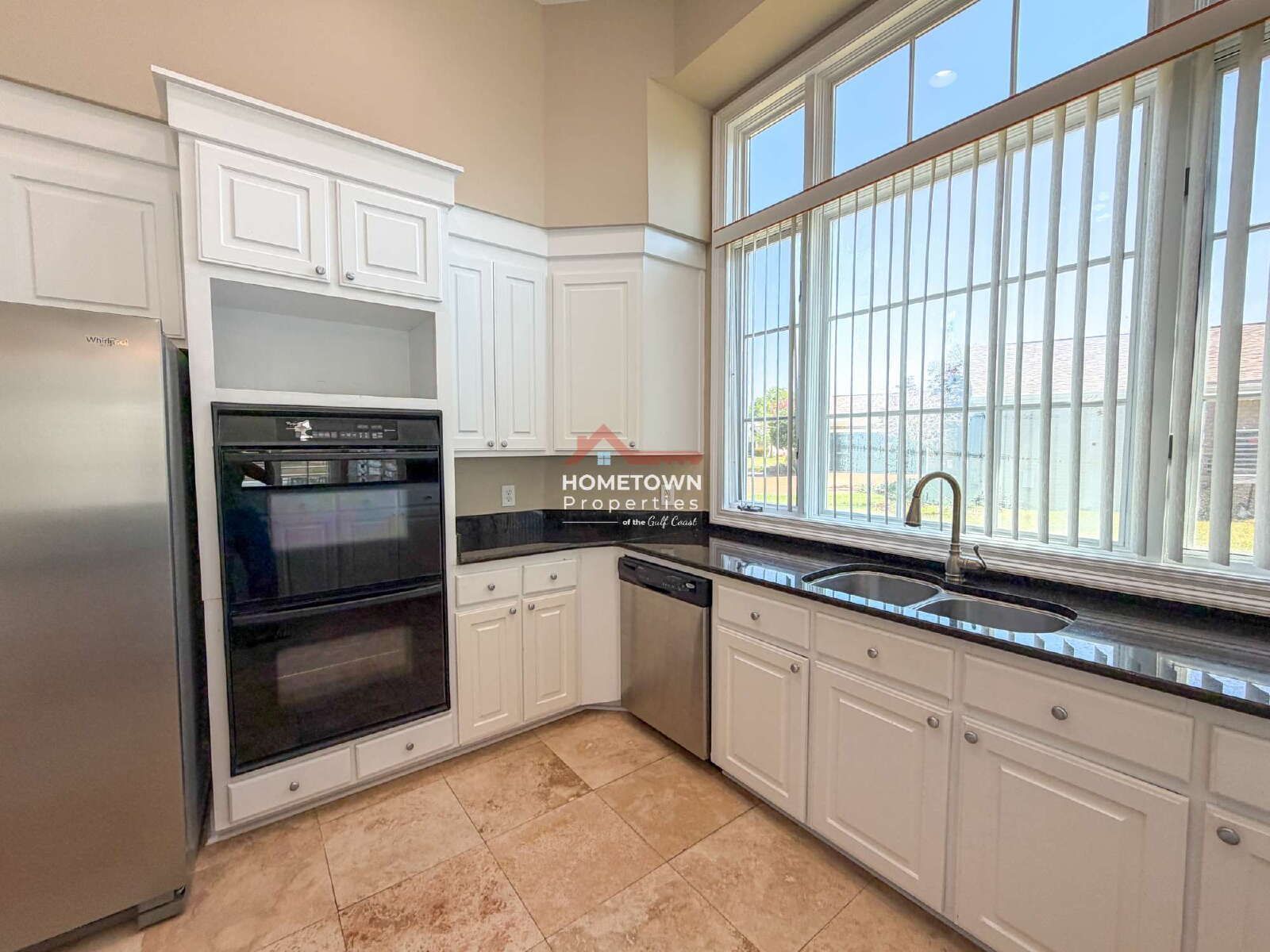 Charming Gulf Breeze Oasis: 3-Bedroom Retreat with Pool property image