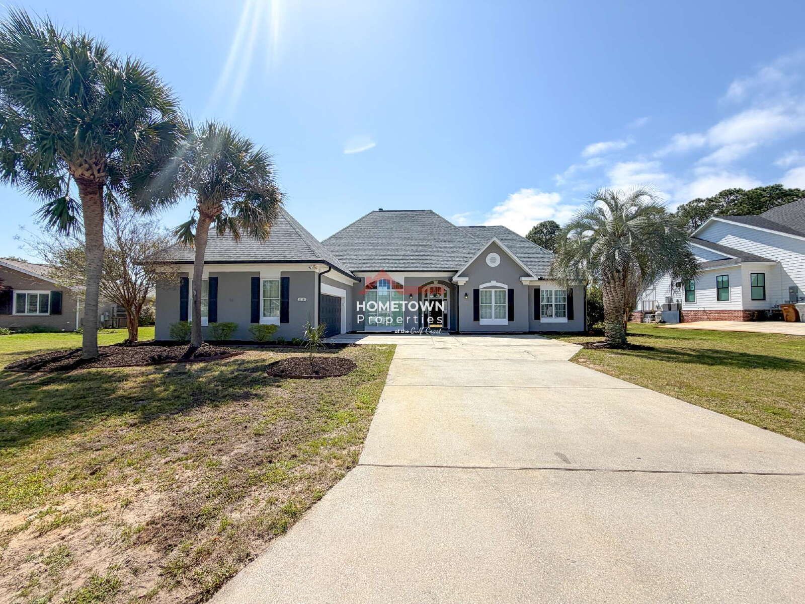 Charming Gulf Breeze Oasis: 3-Bedroom Retreat with Pool property image