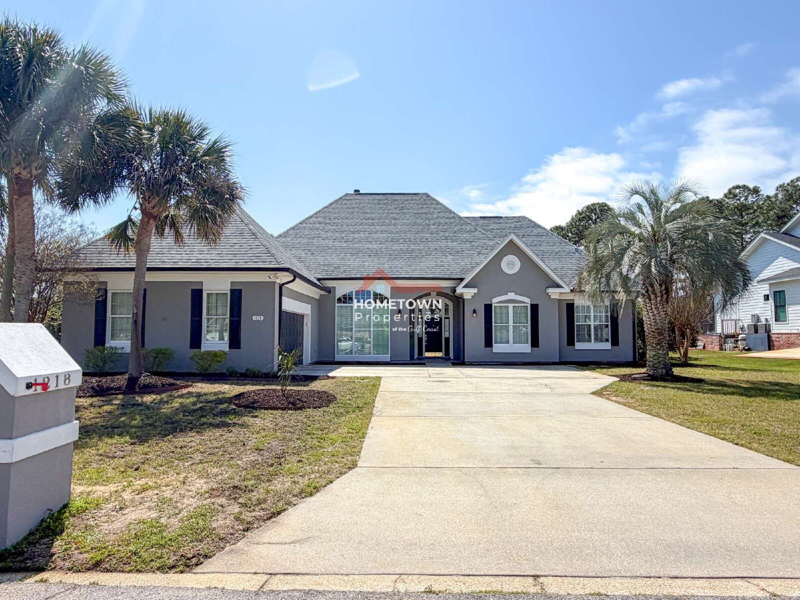 Charming Gulf Breeze Oasis: 3-Bedroom Retreat with Pool property image