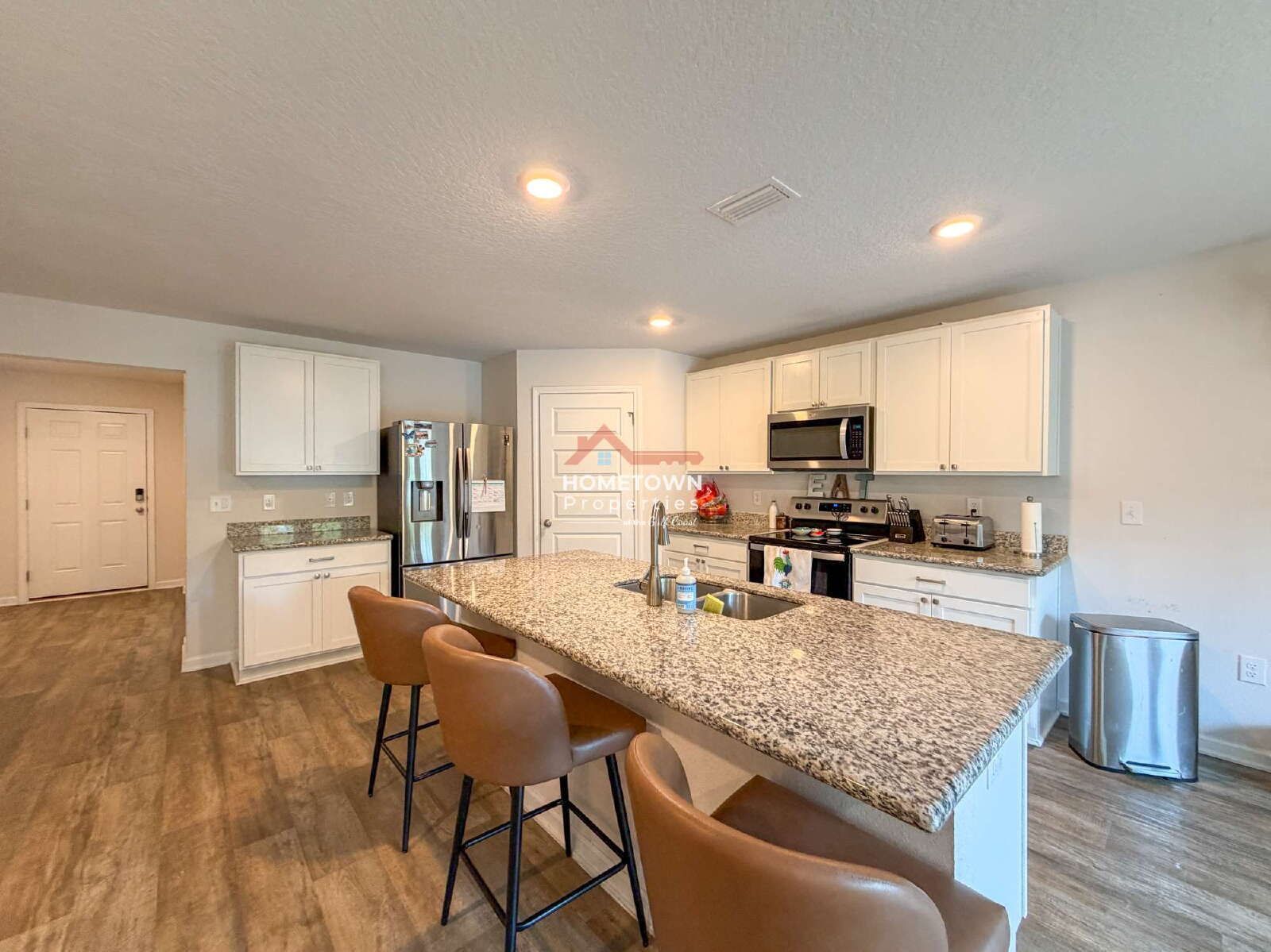 Spacious 5-Bedroom Haven with 3 Full Baths and 2,599 Sq. Ft. of Comfort in Milton, FL! property image