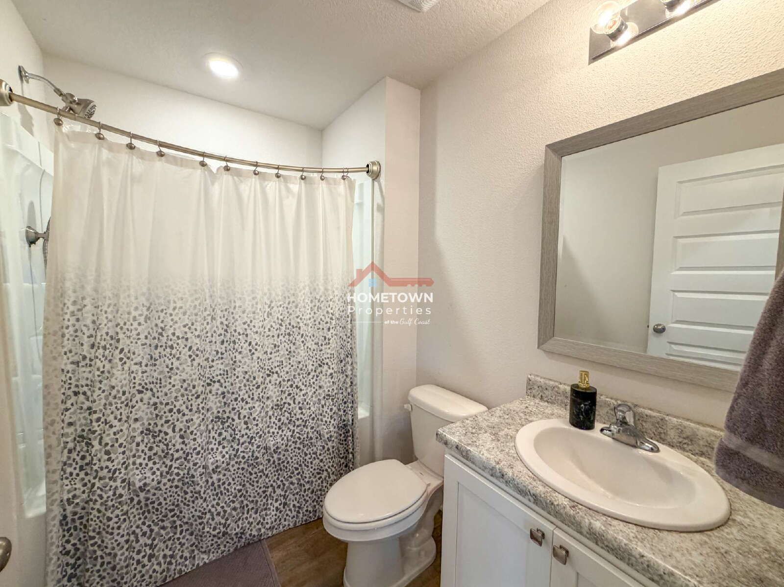 Spacious 5-Bedroom Haven with 3 Full Baths and 2,599 Sq. Ft. of Comfort in Milton, FL! property image