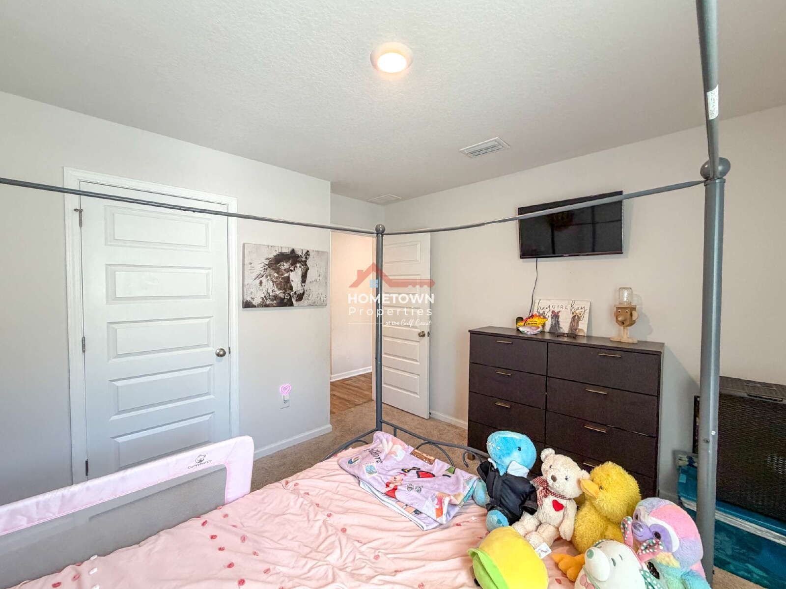 Spacious 5-Bedroom Haven with 3 Full Baths and 2,599 Sq. Ft. of Comfort in Milton, FL! property image