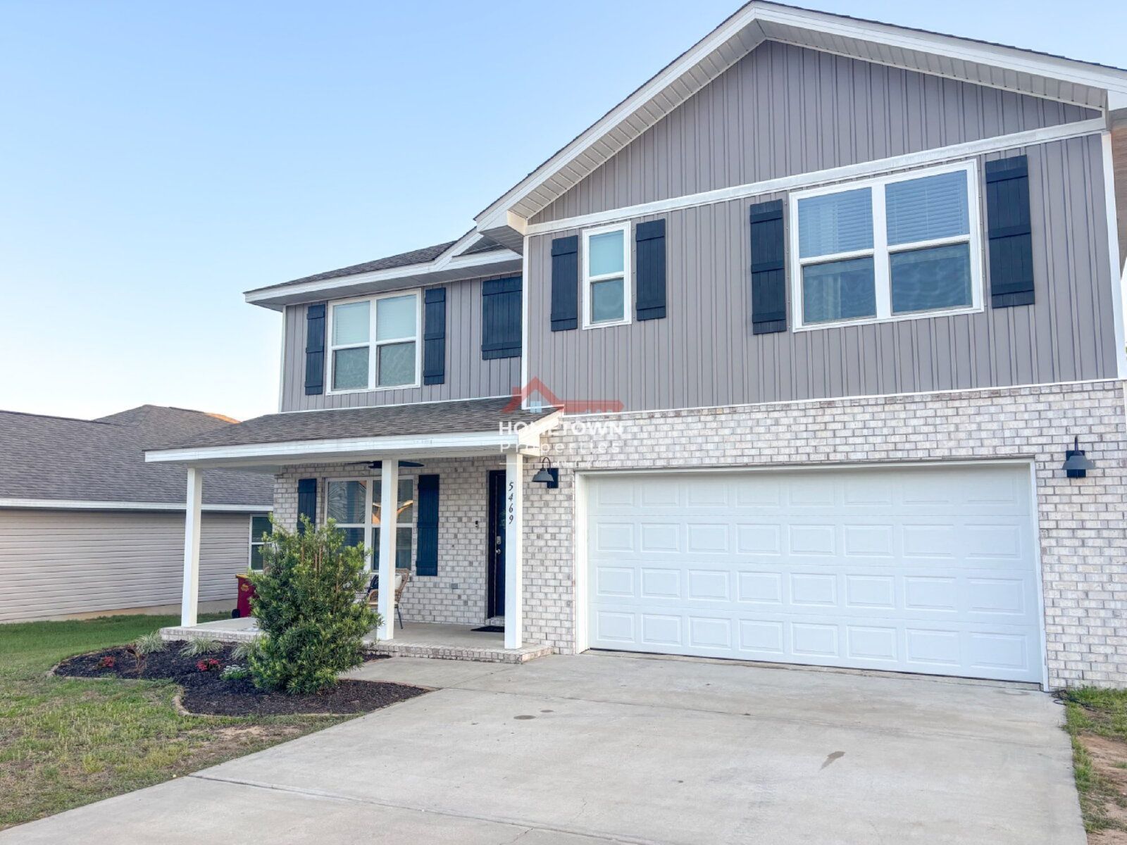 Spacious 5-Bedroom Haven with 3 Full Baths and 2,599 Sq. Ft. of Comfort in Milton, FL! property image