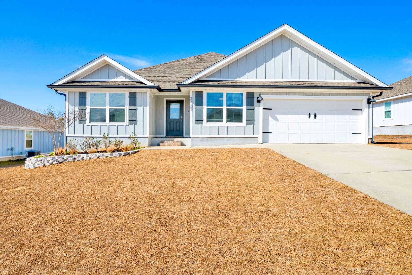 Spacious 5-Bedroom Home with Community Pool property image