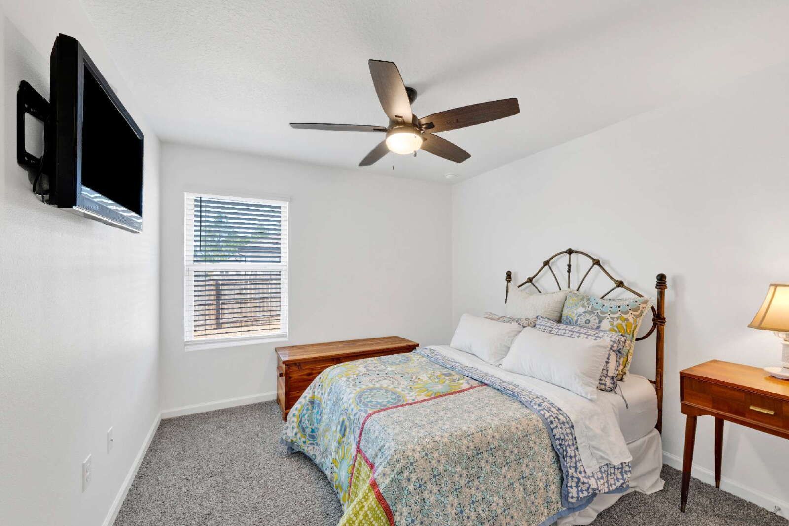 Spacious 5-Bedroom Home with Community Pool property image