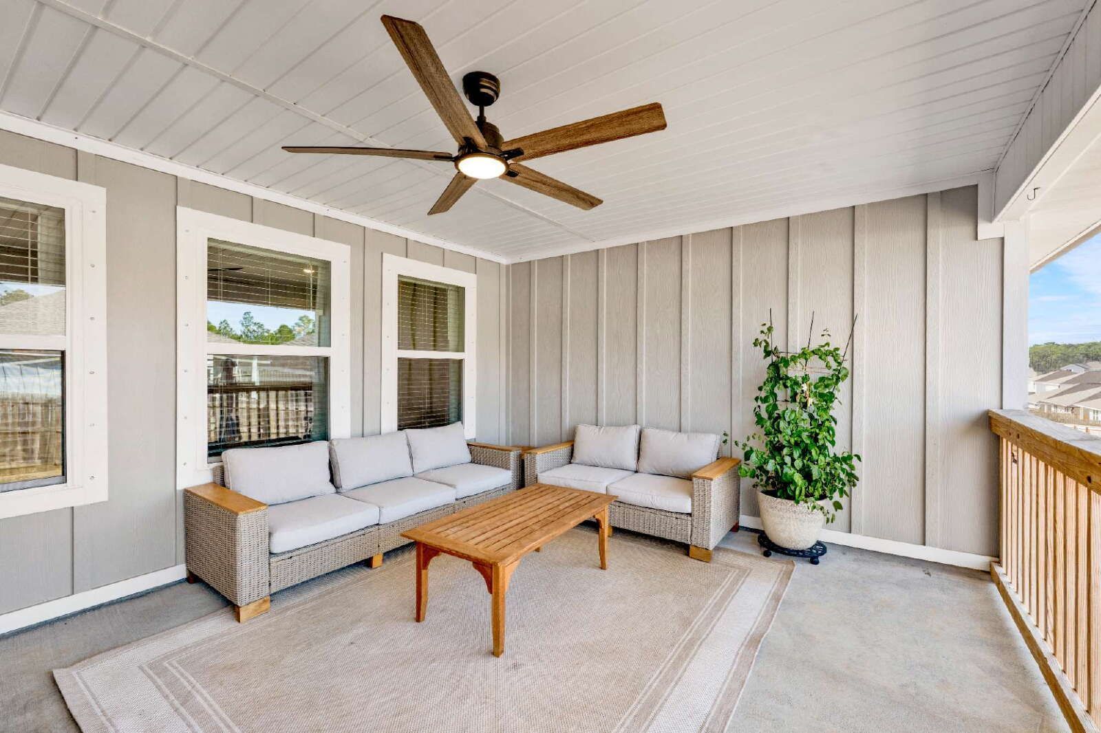 Spacious 5-Bedroom Home with Community Pool property image