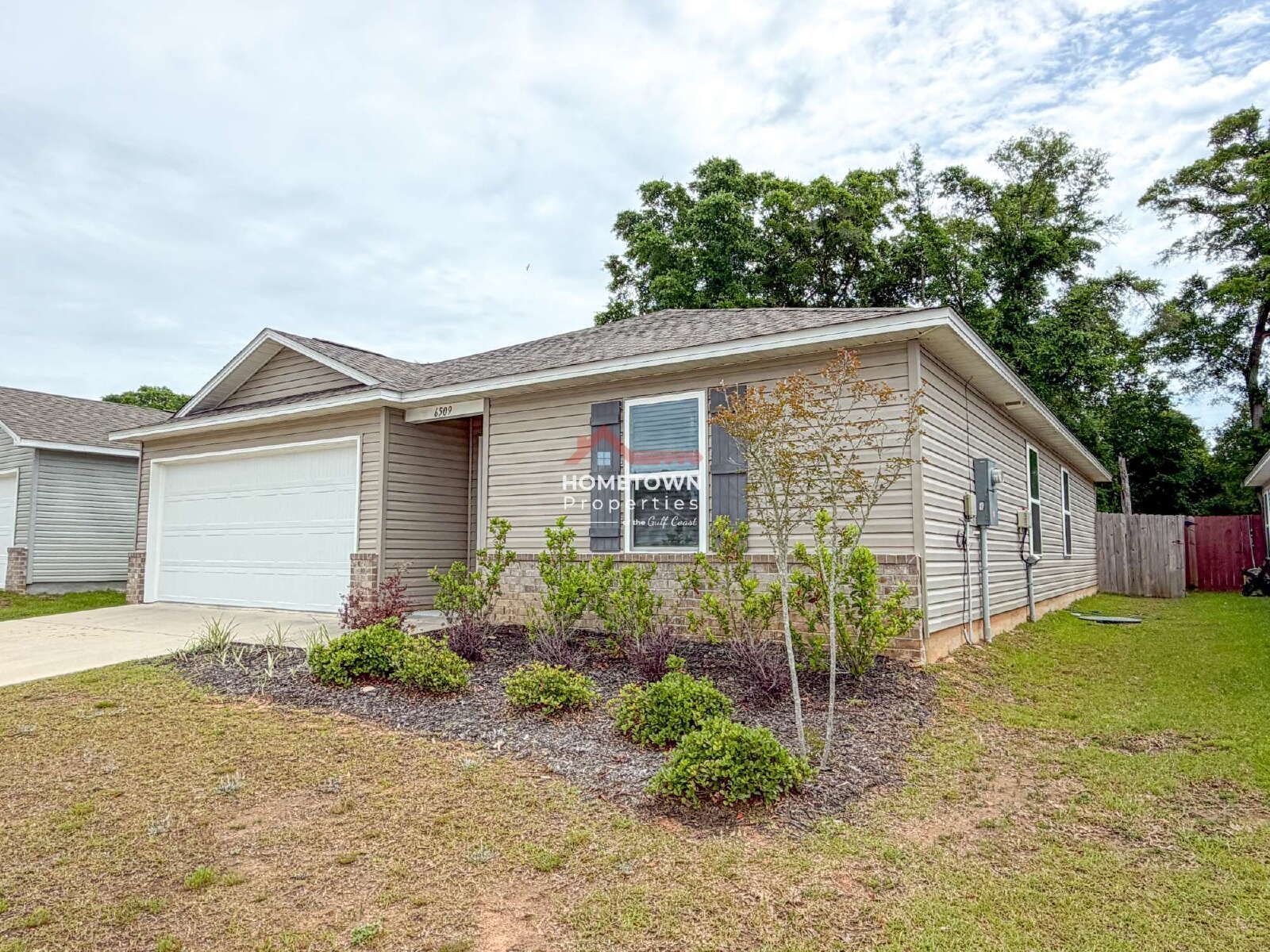 Charming 3-Bed, 2-Bath Retreat with Spacious 1,516 Sq Ft in Milton's Peaceful Neighborhood! property image