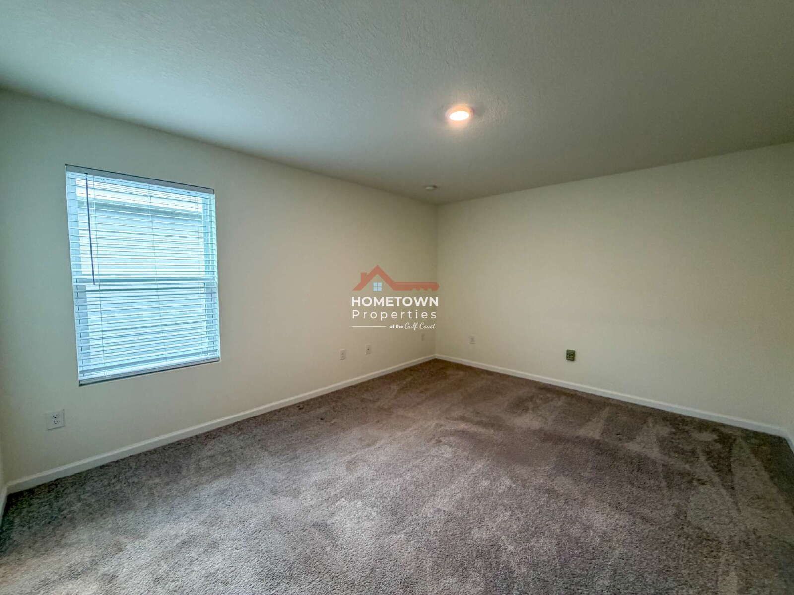 Charming 3-Bed, 2-Bath Retreat with Spacious 1,516 Sq Ft in Milton's Peaceful Neighborhood! property image
