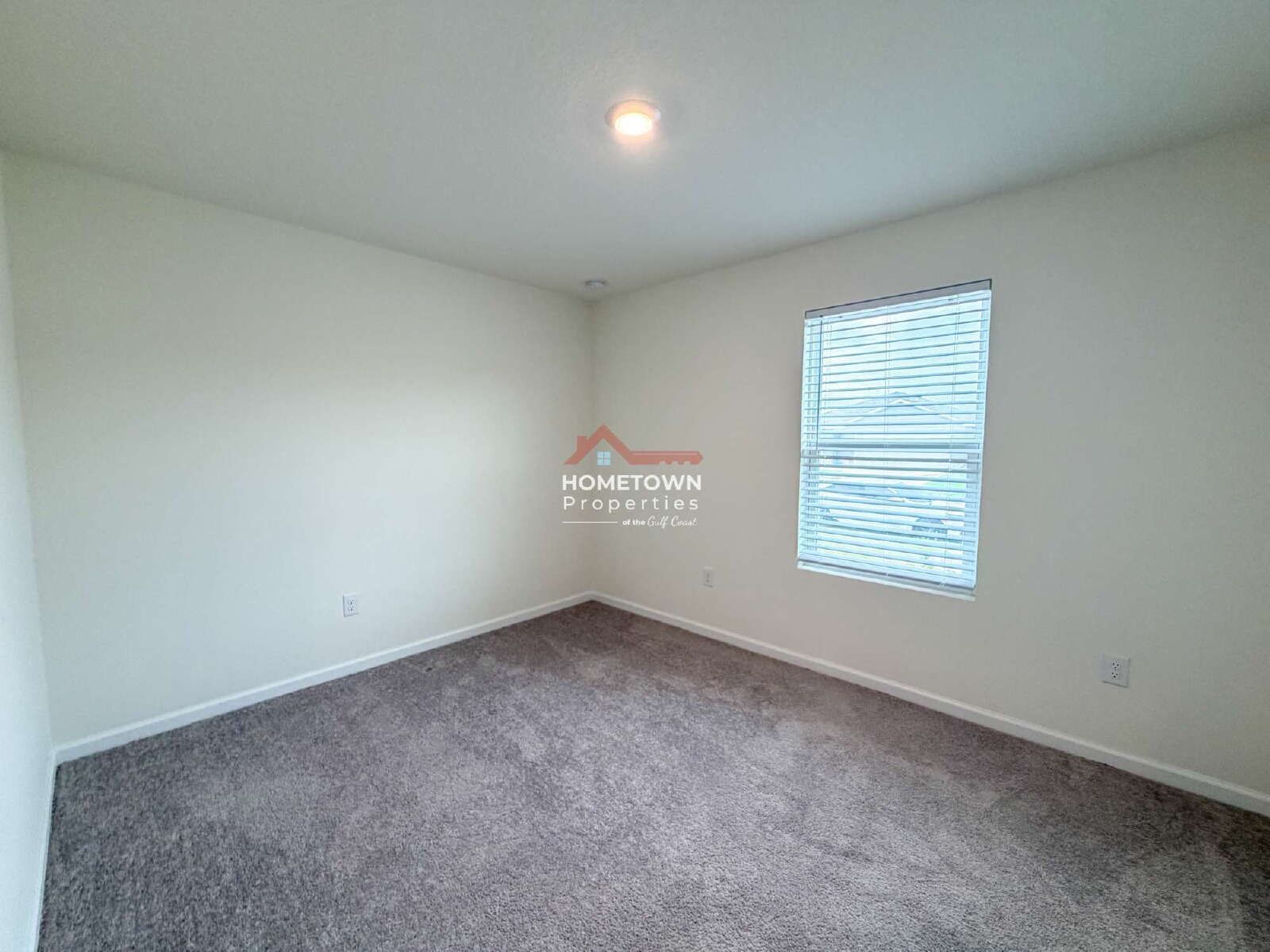 Charming 3-Bed, 2-Bath Retreat with Spacious 1,516 Sq Ft in Milton's Peaceful Neighborhood! property image