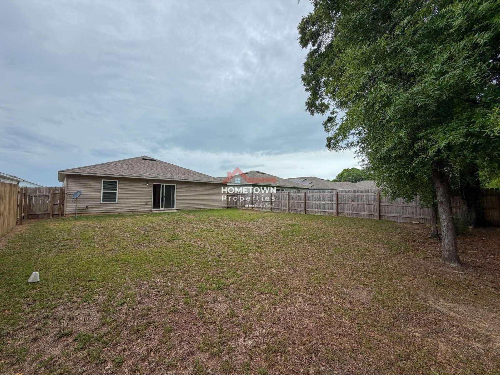 Charming 3-Bed, 2-Bath Retreat with Spacious 1,516 Sq Ft in Milton's Peaceful Neighborhood! property image
