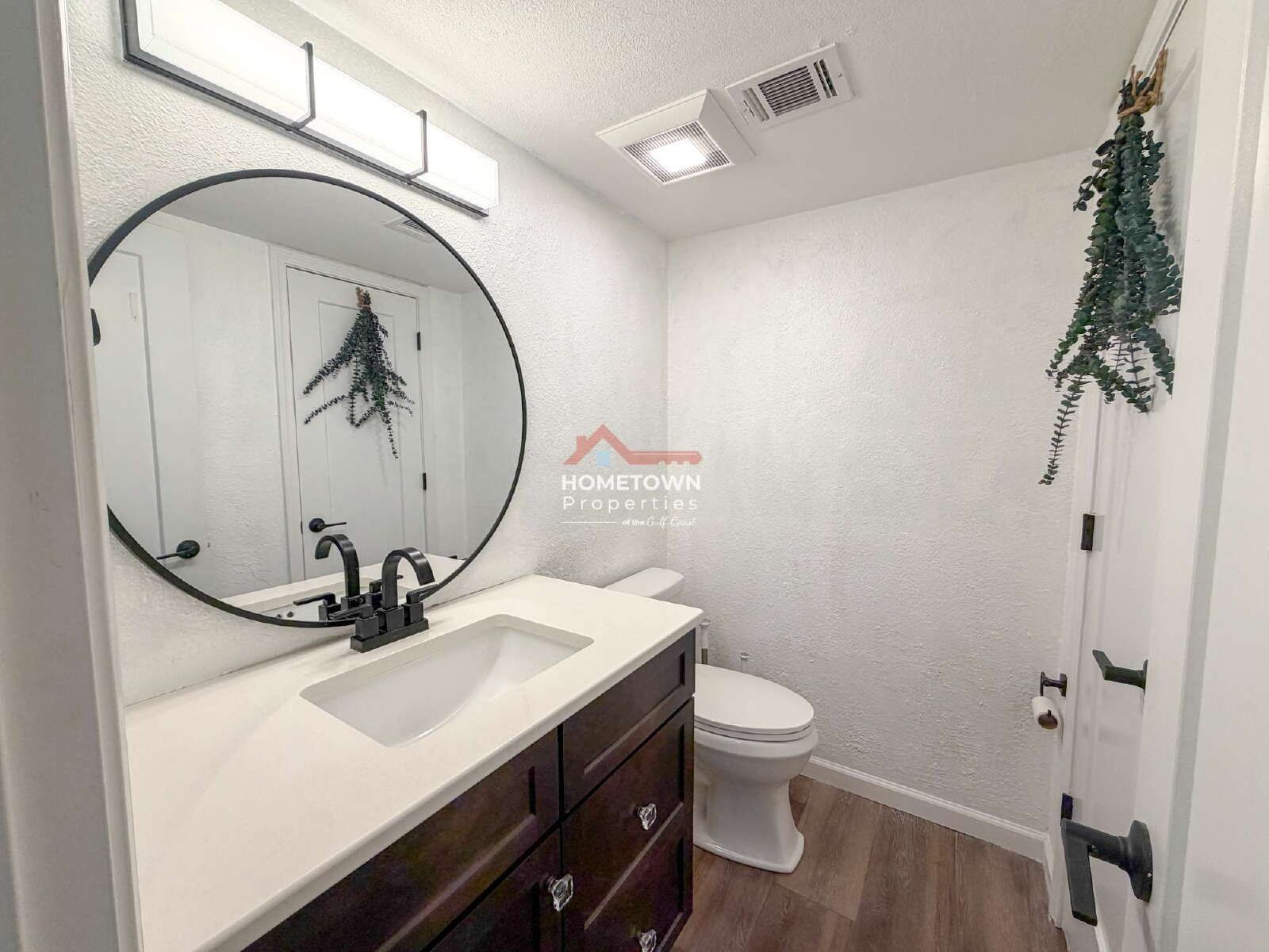 Charming 2-Bed Condo Retreat on Scenic Highway property image