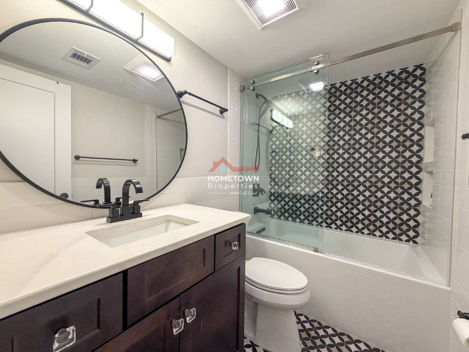 Charming 2-Bed Condo Retreat on Scenic Highway property image