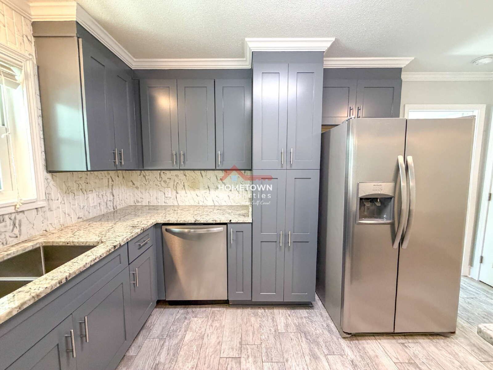 3-Bedroom Home with Sauna, Pool, & Fireplace on Cordoba Street! property image