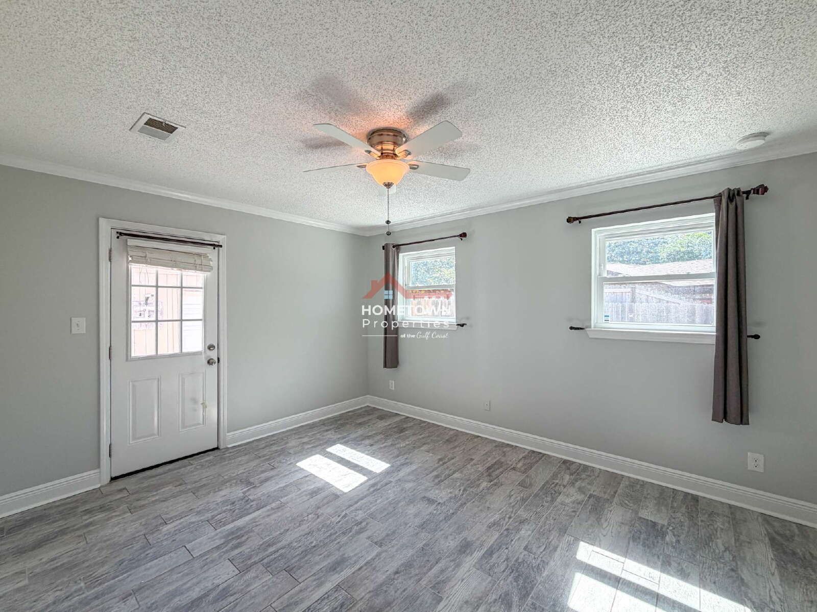 3-Bedroom Home with Sauna, Pool, & Fireplace on Cordoba Street! property image
