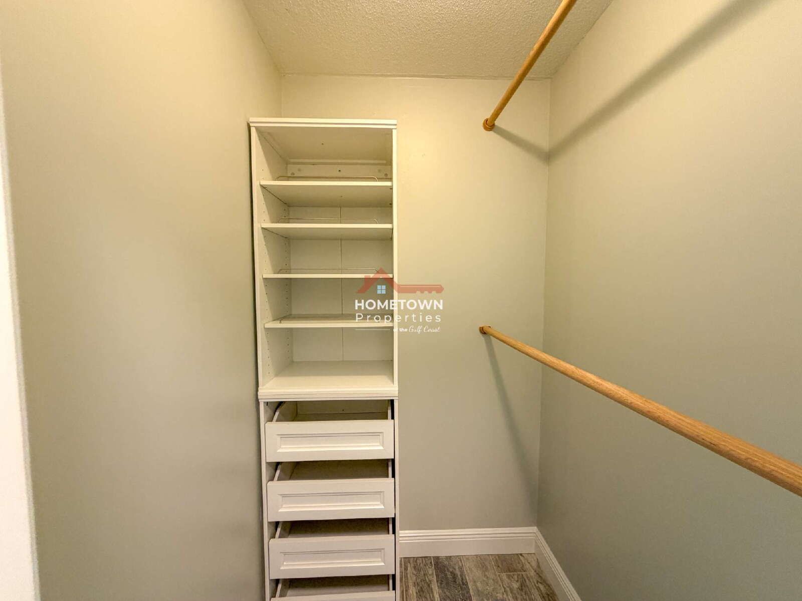 3-Bedroom Home with Sauna, Pool, & Fireplace on Cordoba Street! property image
