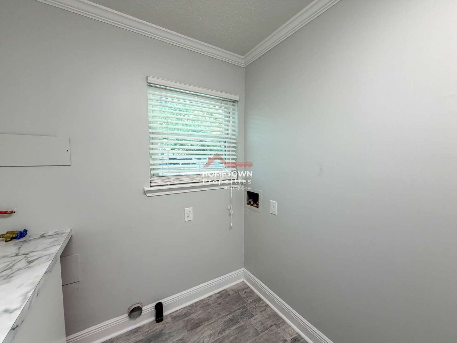 3-Bedroom Home with Sauna, Pool, & Fireplace on Cordoba Street! property image