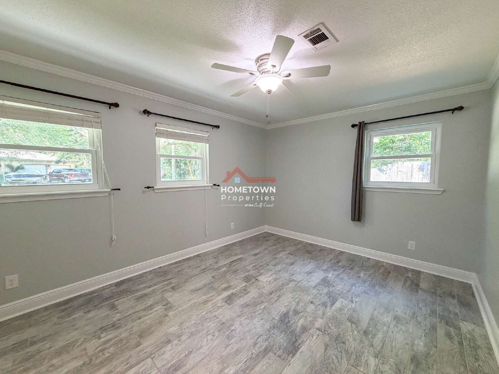 3-Bedroom Home with Sauna, Pool, & Fireplace on Cordoba Street! property image