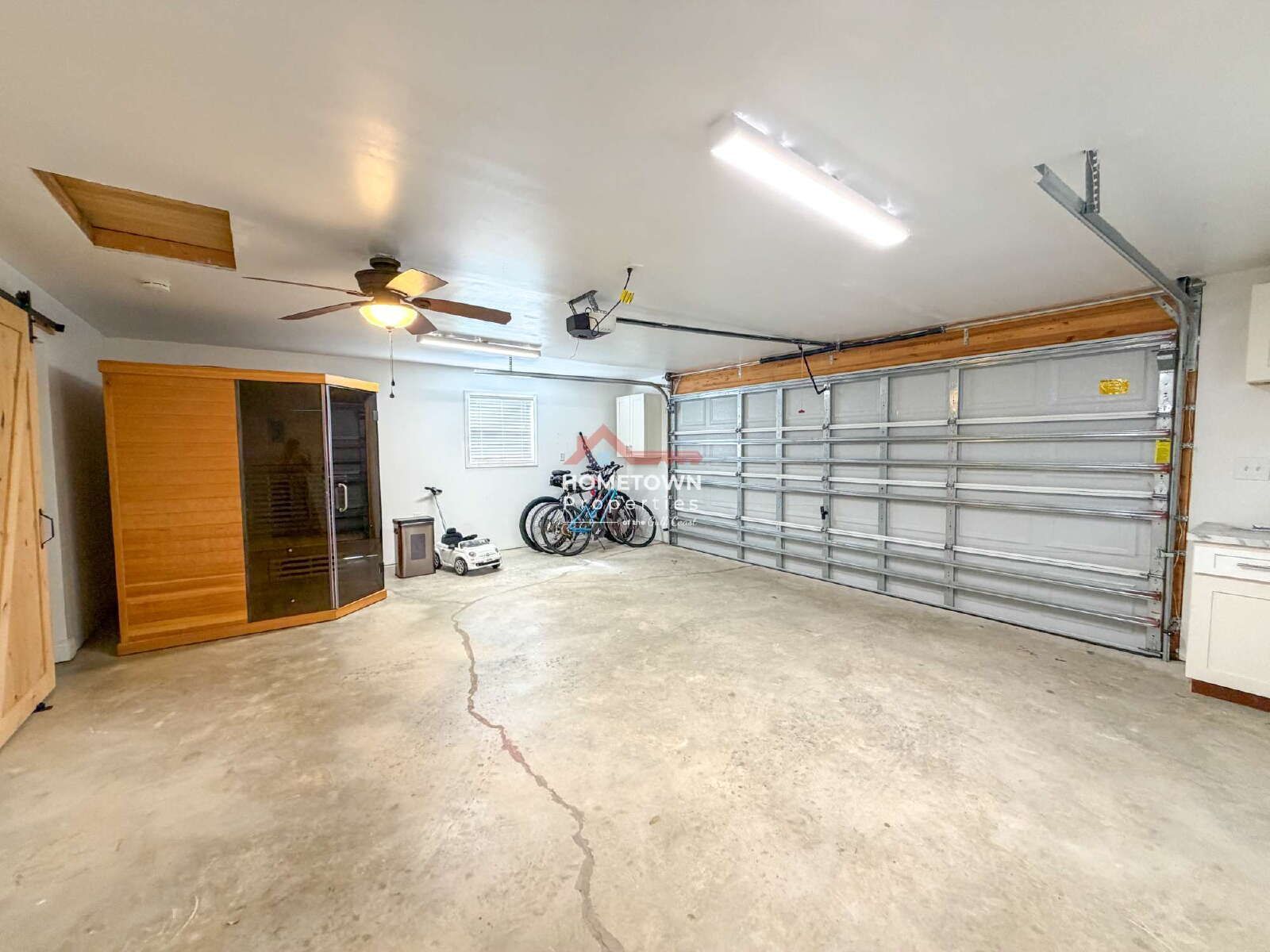 3-Bedroom Home with Sauna, Pool, & Fireplace on Cordoba Street! property image