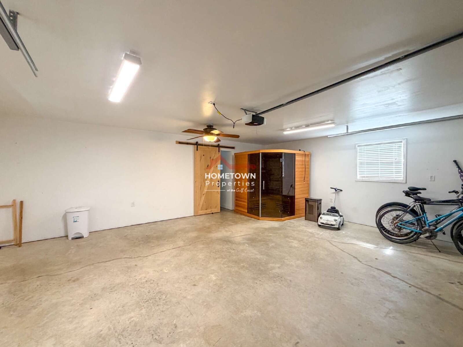 3-Bedroom Home with Sauna, Pool, & Fireplace on Cordoba Street! property image