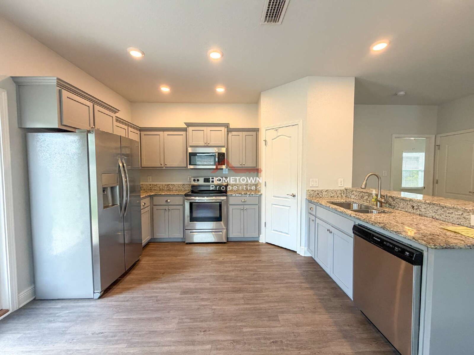 4 Bedroom Home in Cantonment Area property image
