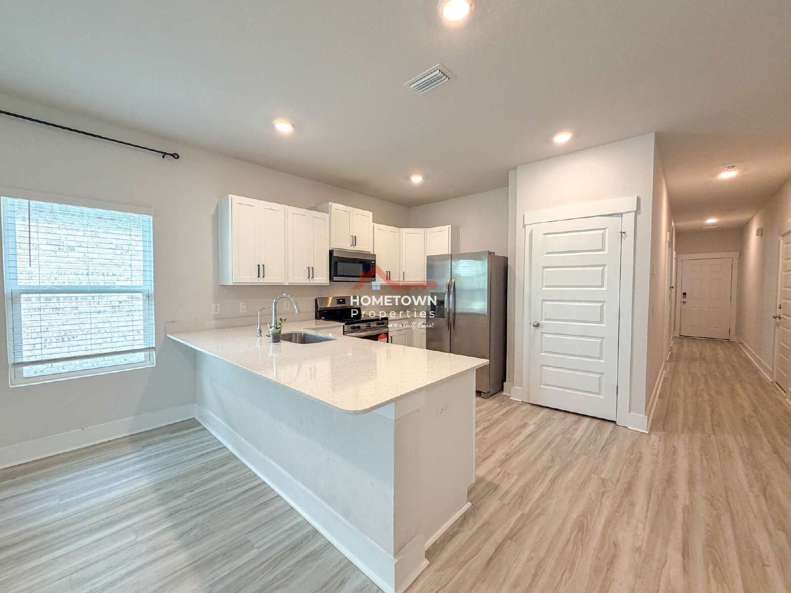 Charming 4-Bedroom Home at 9899 Starling Drive, Pensacola – Spacious Living with 2 Full Baths in 1581 Sq Ft! property image