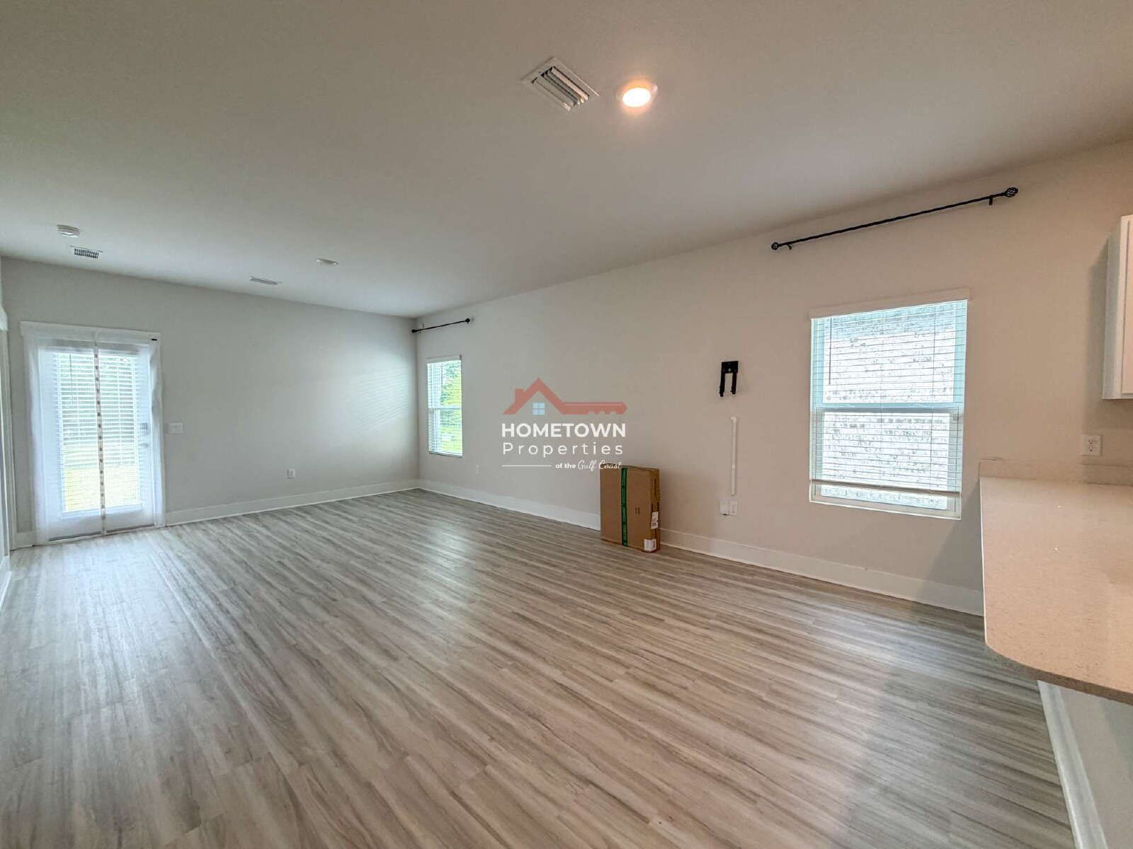 Charming 4-Bedroom Home at 9899 Starling Drive, Pensacola – Spacious Living with 2 Full Baths in 1581 Sq Ft! property image