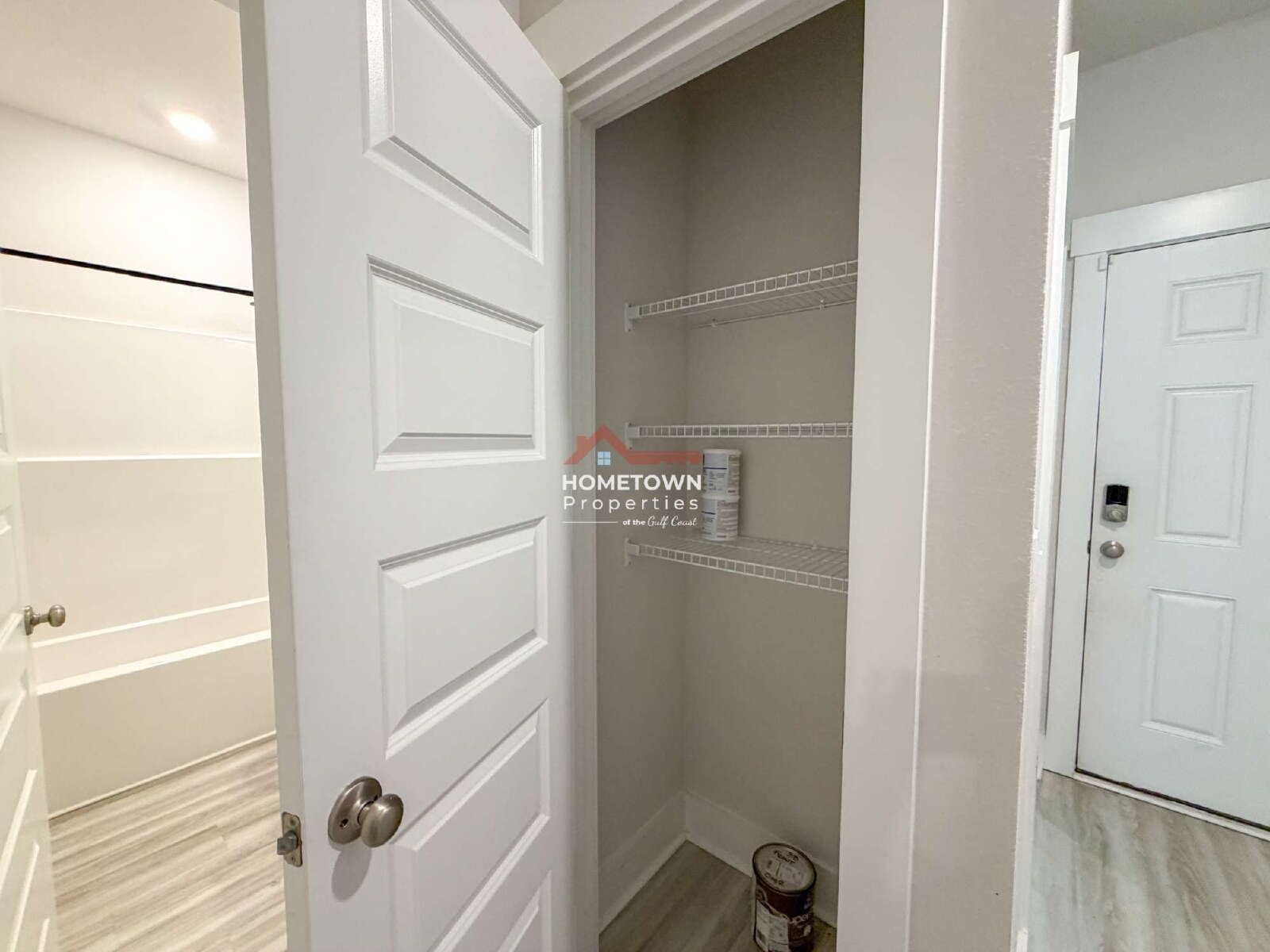 Charming 4-Bedroom Home at 9899 Starling Drive, Pensacola – Spacious Living with 2 Full Baths in 1581 Sq Ft! property image