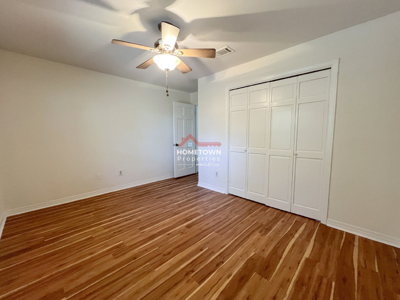 Expansive Three Bedroom Home with Office and Loft on Scenic Hwy property image