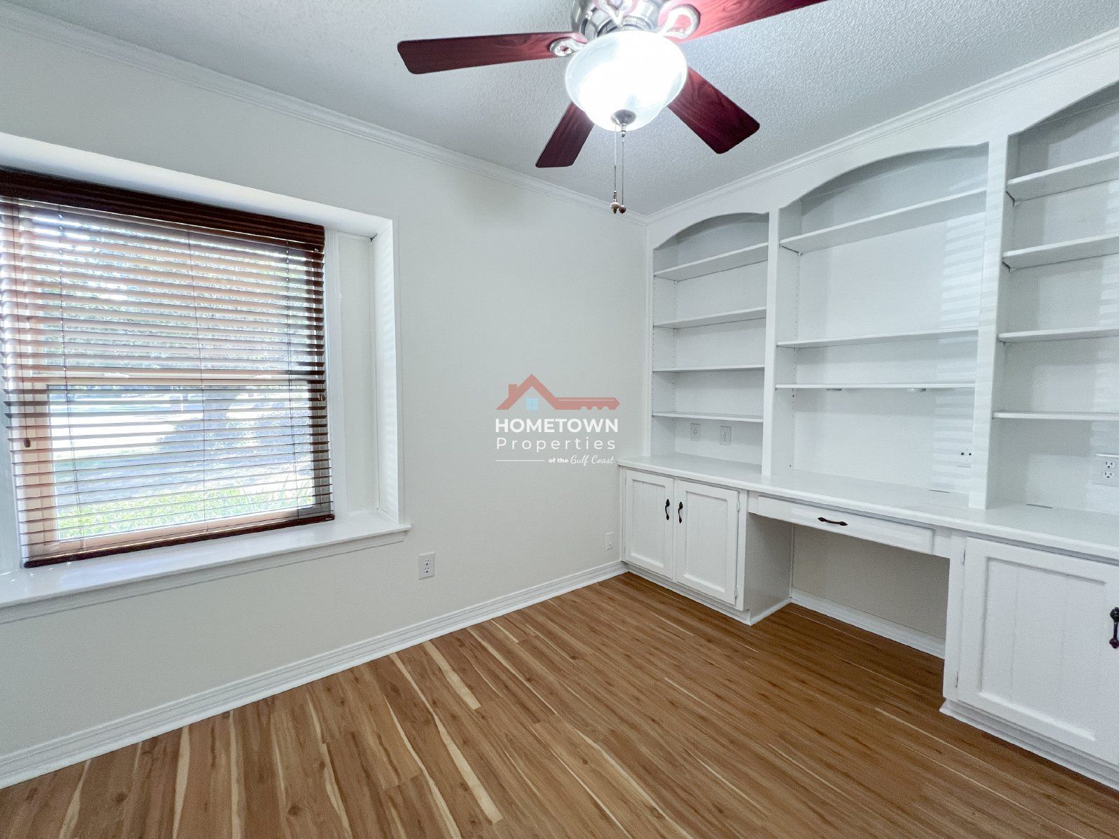 Expansive Three Bedroom Home with Office and Loft on Scenic Hwy property image