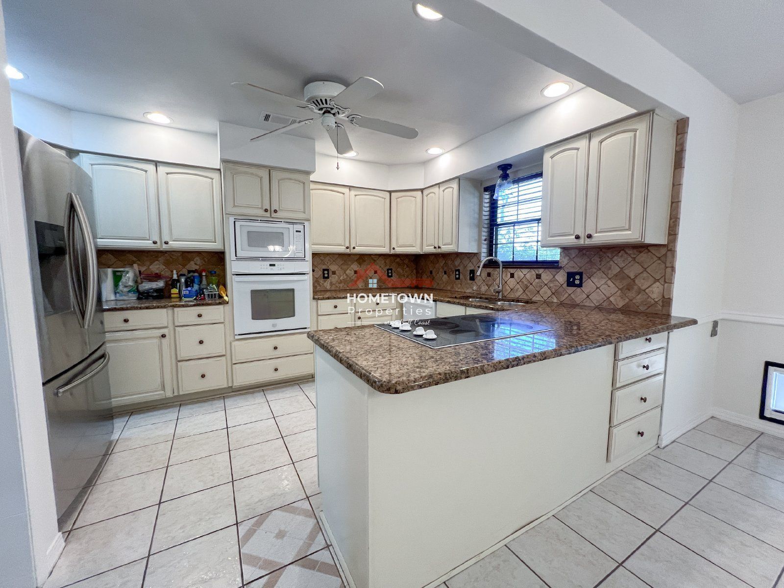 Expansive Three Bedroom Home with Office and Loft on Scenic Hwy property image