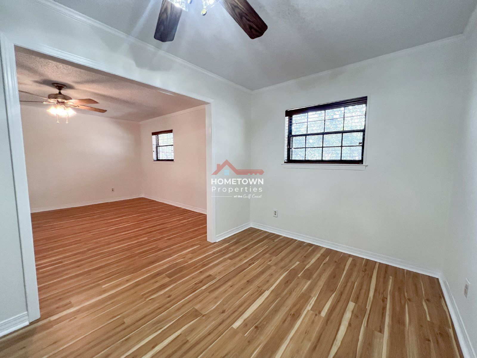Expansive Three Bedroom Home with Office and Loft on Scenic Hwy property image
