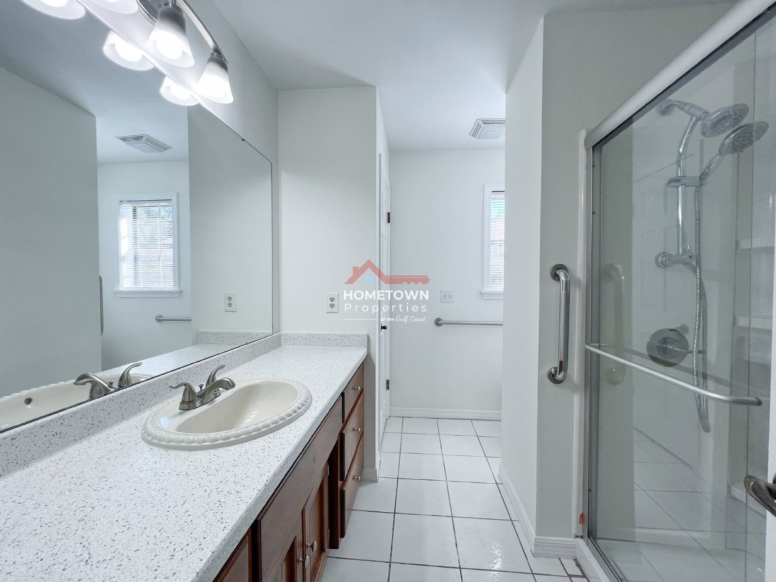 Expansive Three Bedroom Home with Office and Loft on Scenic Hwy property image