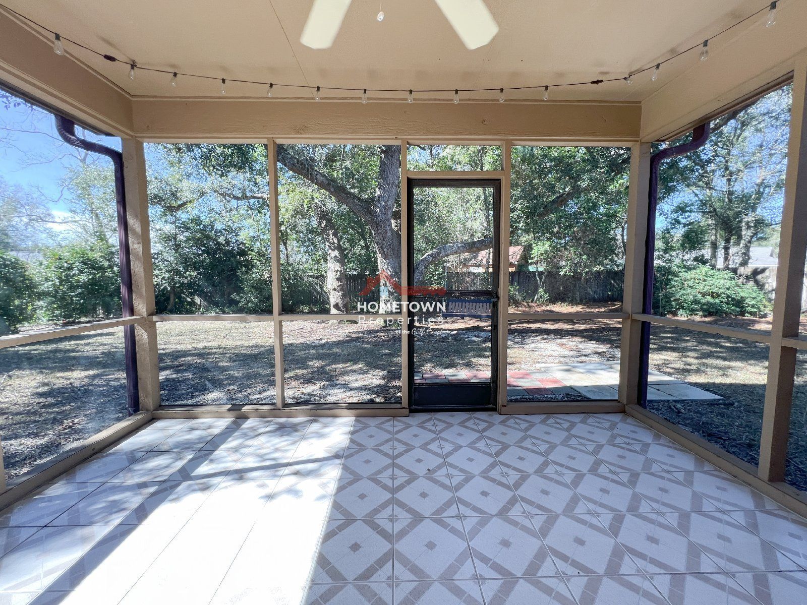 Expansive Three Bedroom Home with Office and Loft on Scenic Hwy property image
