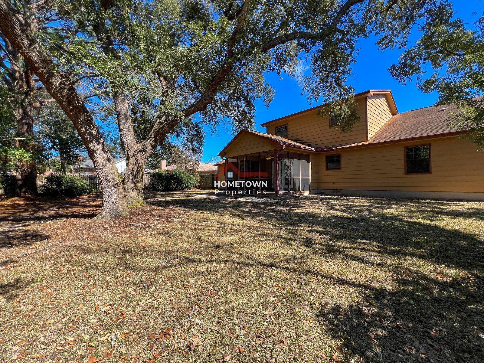 Expansive Three Bedroom Home with Office and Loft on Scenic Hwy property image