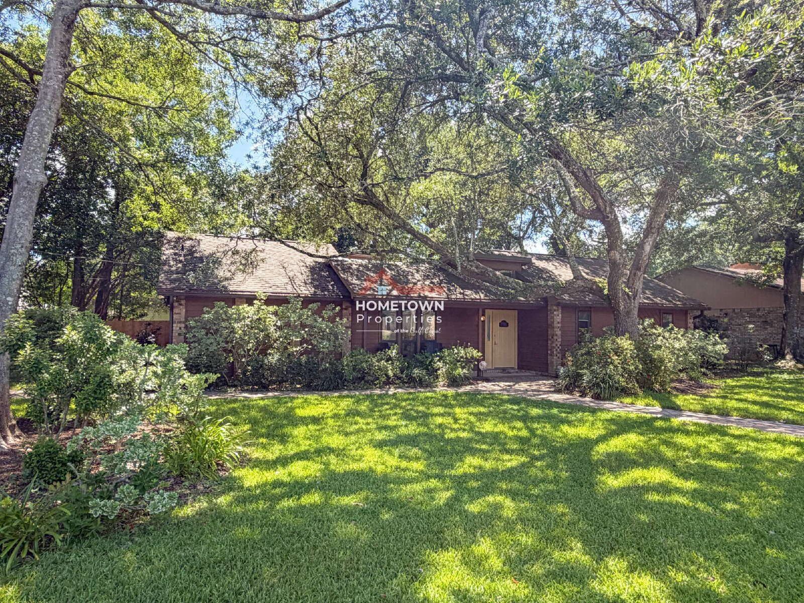 Charming 3-Bed, 2-Bath Retreat with 1,759 Sq Ft of Comfort in Pensacola! property image