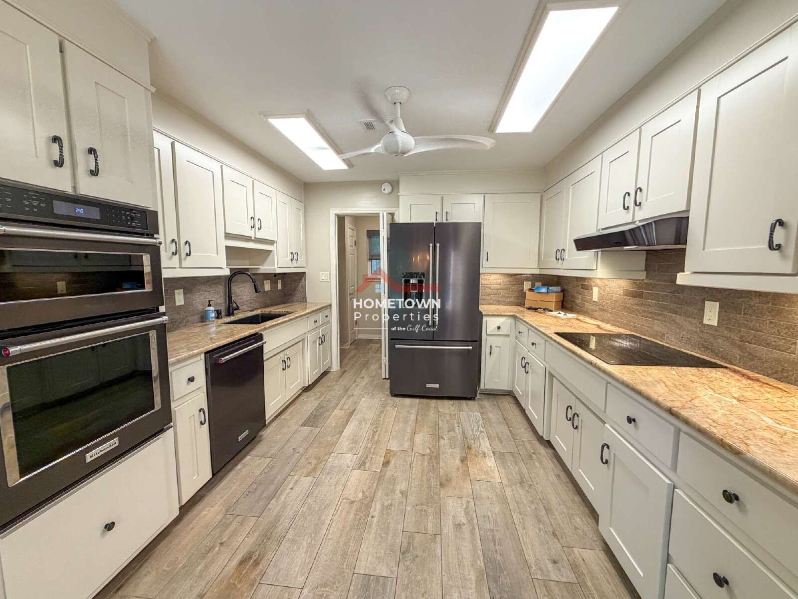 Charming 3-Bed, 2-Bath Retreat with 1,759 Sq Ft of Comfort in Pensacola! property image