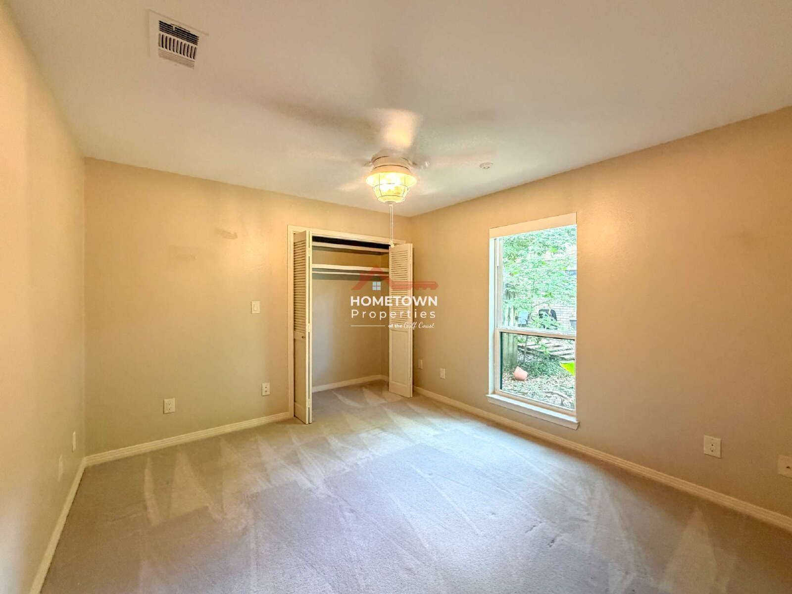Charming 3-Bed, 2-Bath Retreat with 1,759 Sq Ft of Comfort in Pensacola! property image
