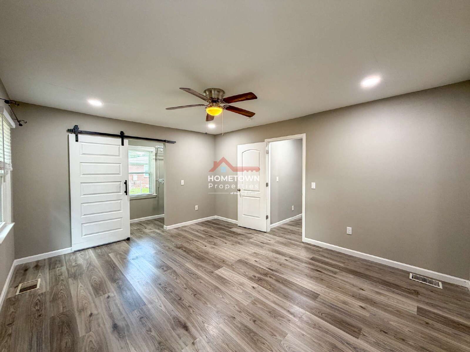 Charming 4-Bed Oasis with 2.5 Baths in Pensacola's Prime Location - 1815 Hallmark Dr! property image