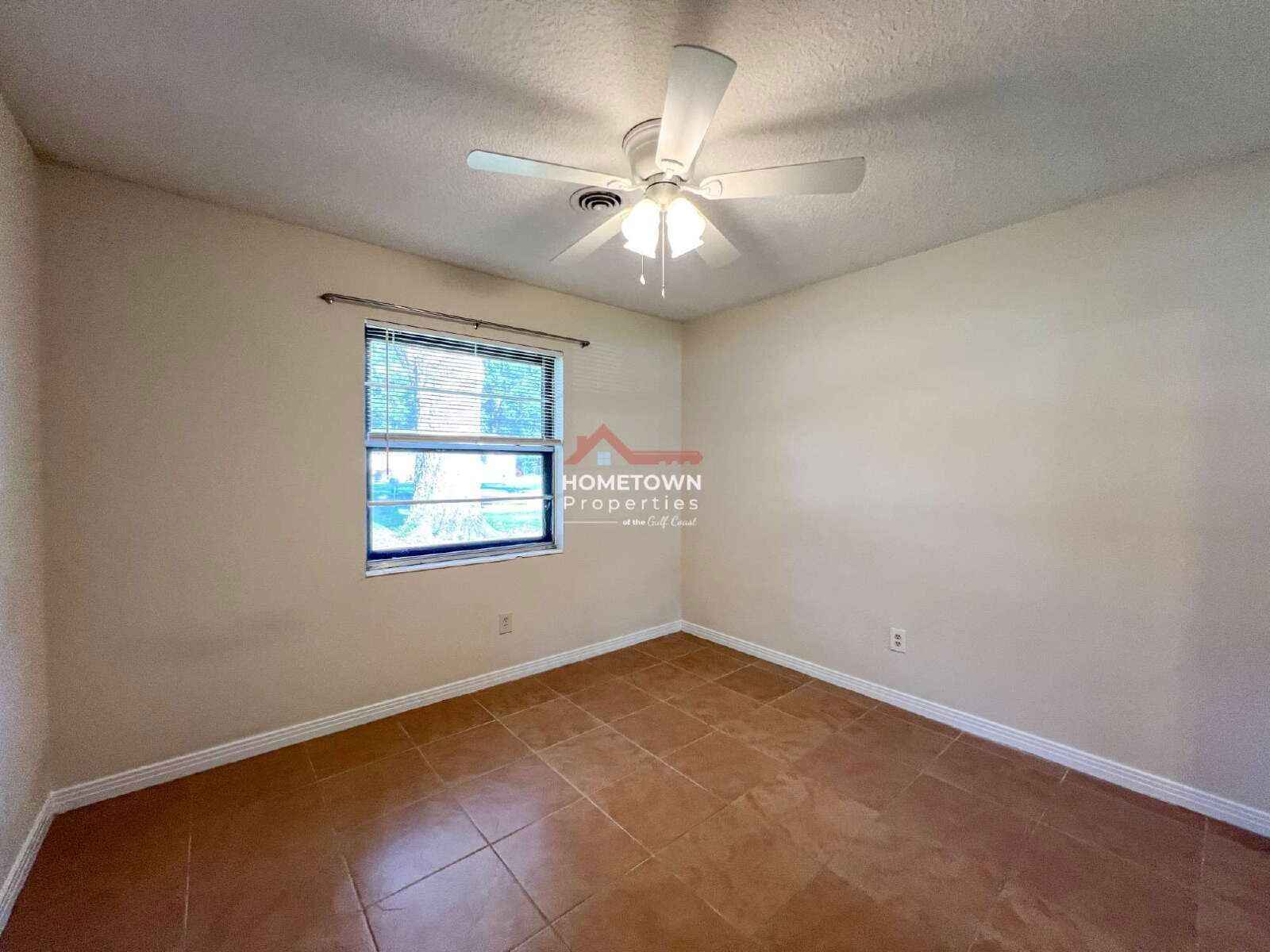 Charming 4-Bedroom Home with 2 Full Baths in Pensacola property image