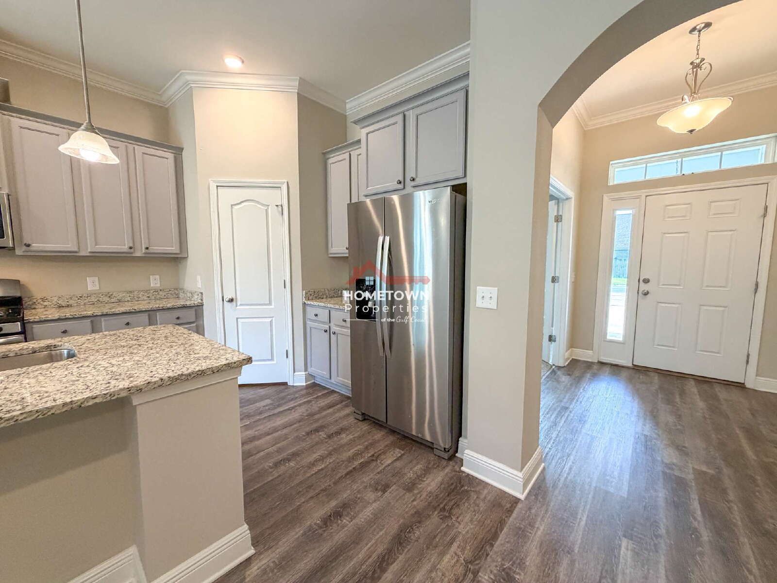 Charming 3-Bed Sanctuary with Bonus Room in Pensacola - 6109 Twenty One Oaks Drive property image
