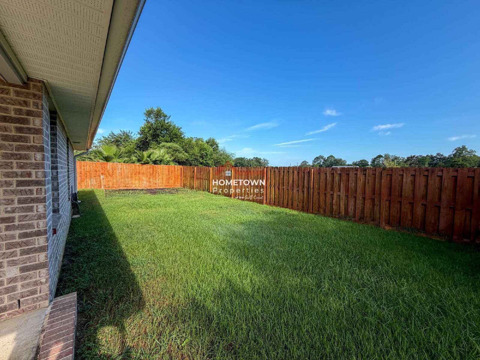 Charming 3-Bed Sanctuary with Bonus Room in Pensacola - 6109 Twenty One Oaks Drive property image