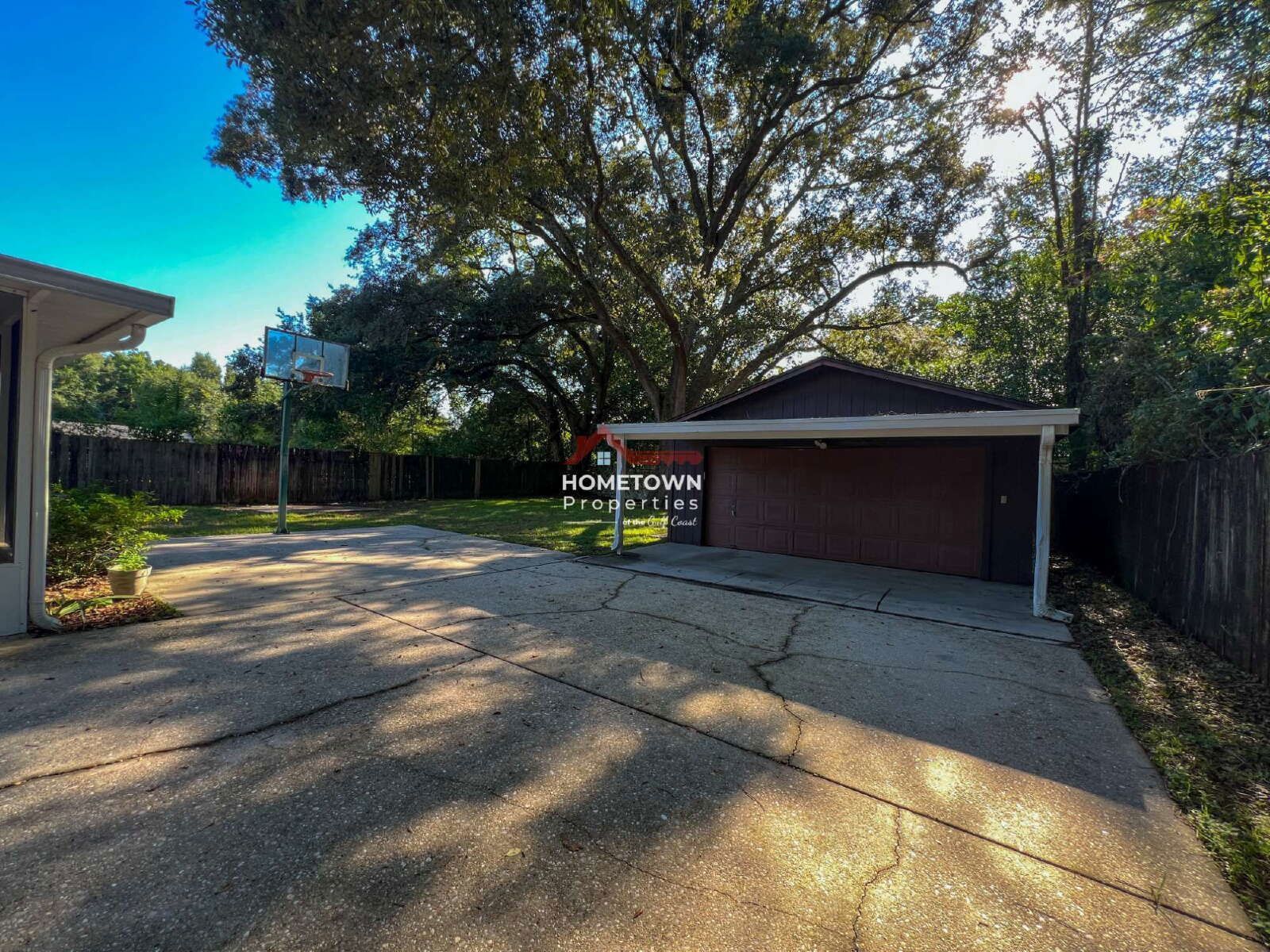 Charming 4-Bedroom Home with 2 Full Baths in Pensacola property image