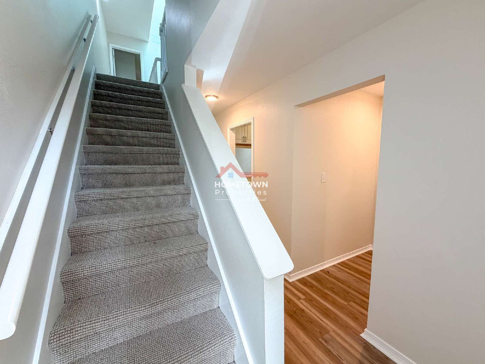 Charming 2-Bed Condo Oasis in Pensacola – 1.5 Baths & 1260 Sq Ft of Comfort at 4221 Brookside Drive! property image