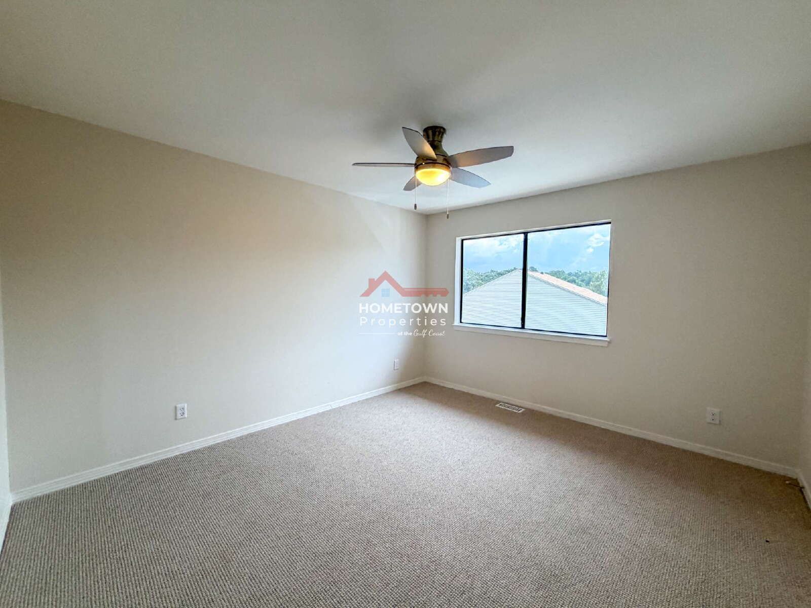 Charming 2-Bed Condo Oasis in Pensacola – 1.5 Baths & 1260 Sq Ft of Comfort at 4221 Brookside Drive! property image