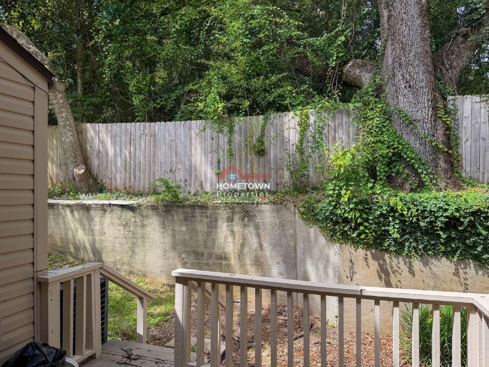 Charming 2-Bed Condo Oasis in Pensacola – 1.5 Baths & 1260 Sq Ft of Comfort at 4221 Brookside Drive! property image