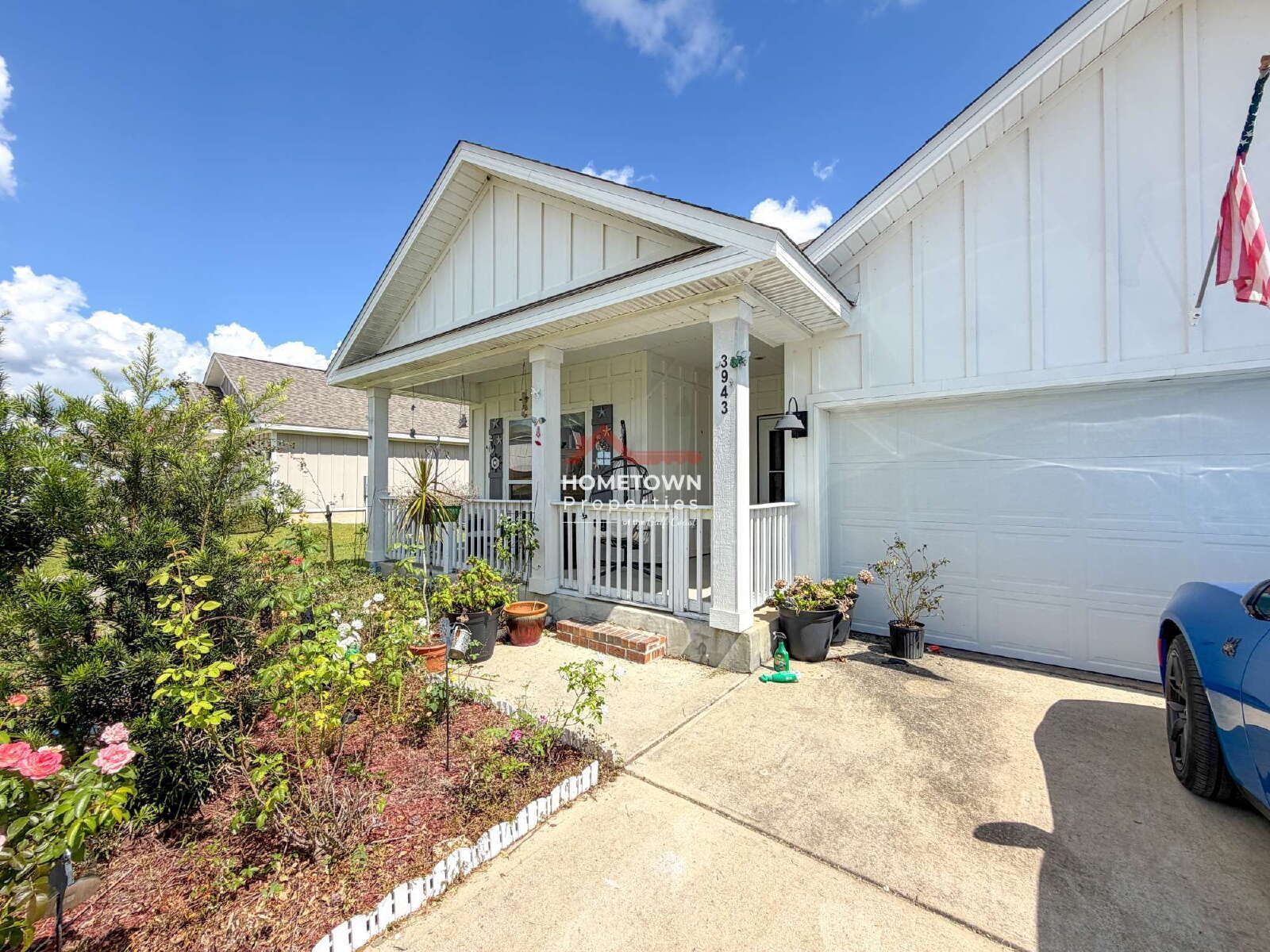 Spacious 4-Bedroom with Luxurious Granite Touches in Pensacola! property image