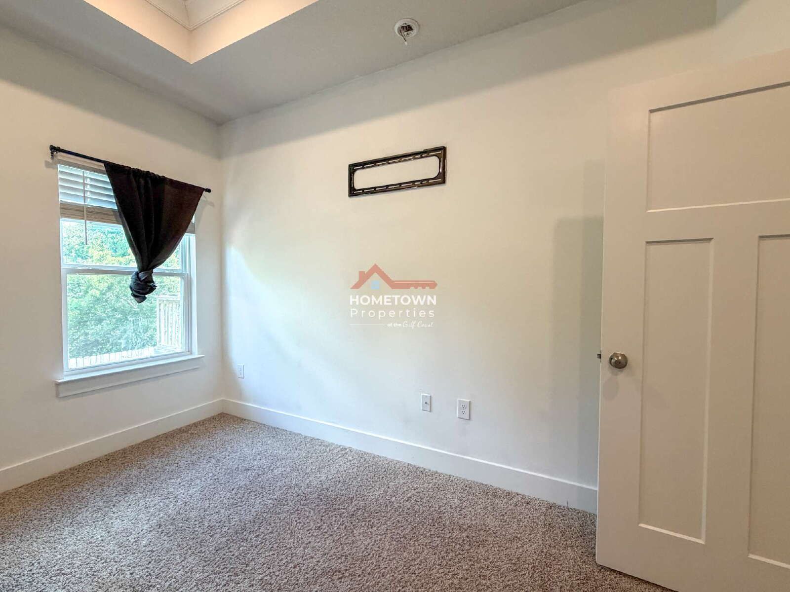 Spacious 4-Bedroom with Luxurious Granite Touches in Pensacola! property image